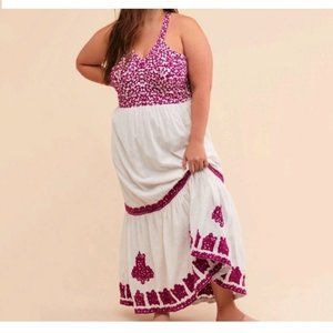 Manuela Embroidered Maxi Dress Plus size